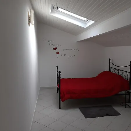 Ur Ondoan - Pee Sur Nivelle شقة Saint-Pée-sur-Nivelle
